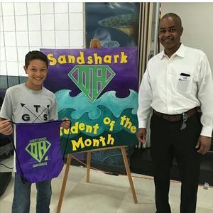 Meet your Posher, Mack